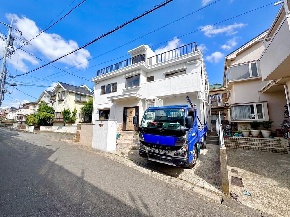 5LDK RC House for Sale in Kohoku Ward, Yokohama - Thumbnail 3