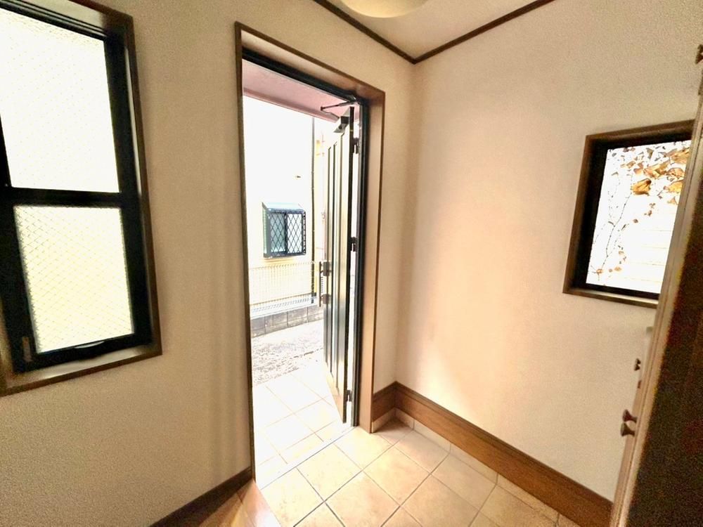 3LDK Detached House with Solar Panels in Hachioji, Tokyo - Thumbnail 3
