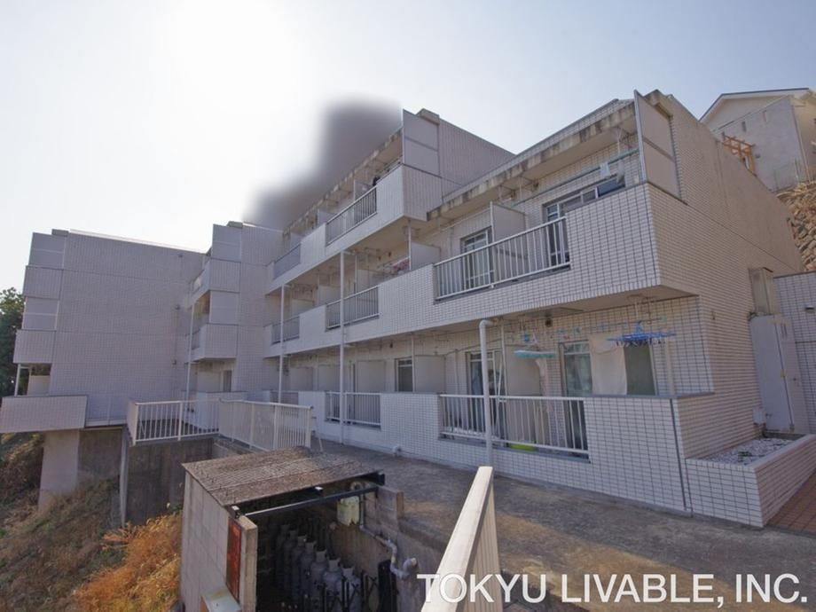 1K Condo for Sale in Nishi-ku, Yokohama - 15.07m2 - Thumbnail 2