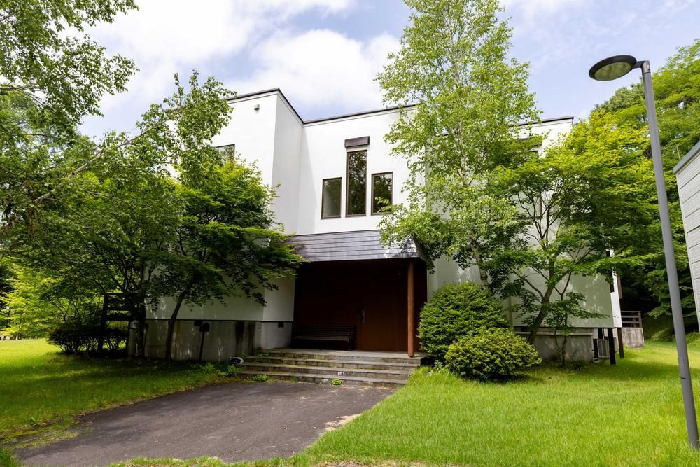625 Million JPY Land for Sale in Karuizawa, Nagano - Thumbnail 4