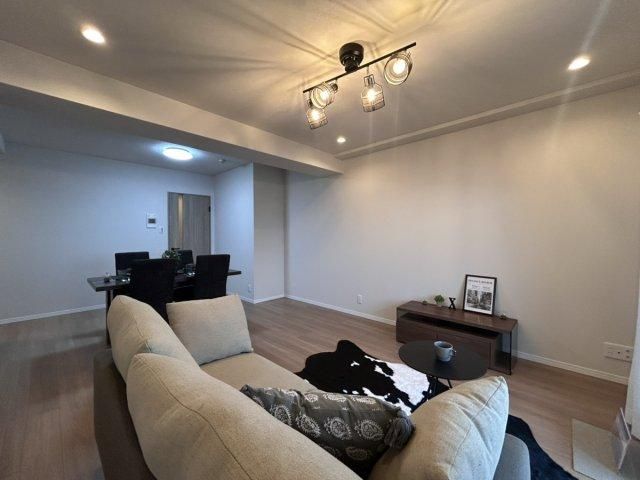 Renovated 4LDK Apartment 92.3m² in Kagoshima City - Thumbnail 3
