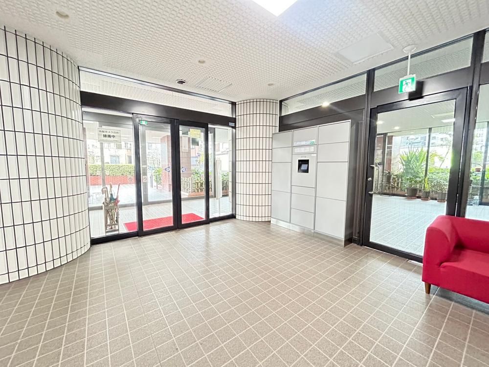 Lions Mansion Koi Honmachi 3LDK Renovated Apartment Hiroshima - Thumbnail 4