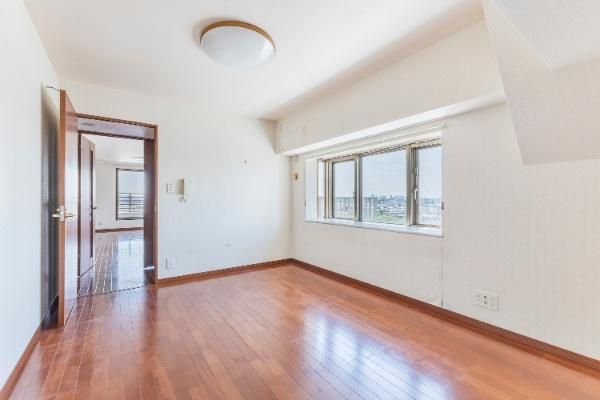 4LDK Apartment for Sale in Hikawadai, Nerima, Tokyo - 98.61m2 - Thumbnail 4