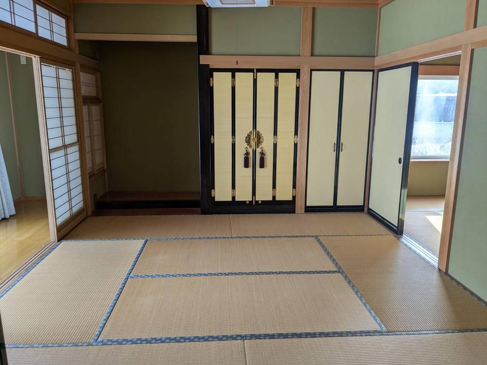 5LDK Single-Story House for Sale in Namerikawa, Toyama - Thumbnail 3