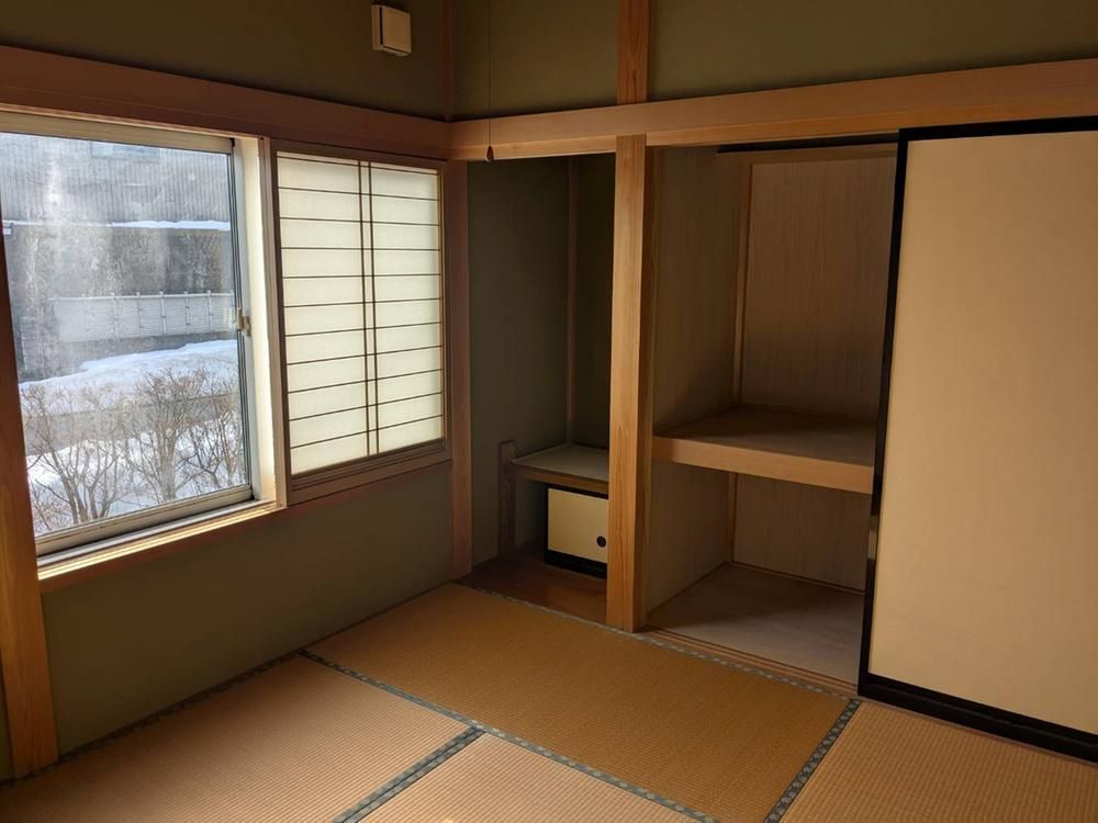 5LDK Single-Story House for Sale in Namerikawa, Toyama - Thumbnail 4