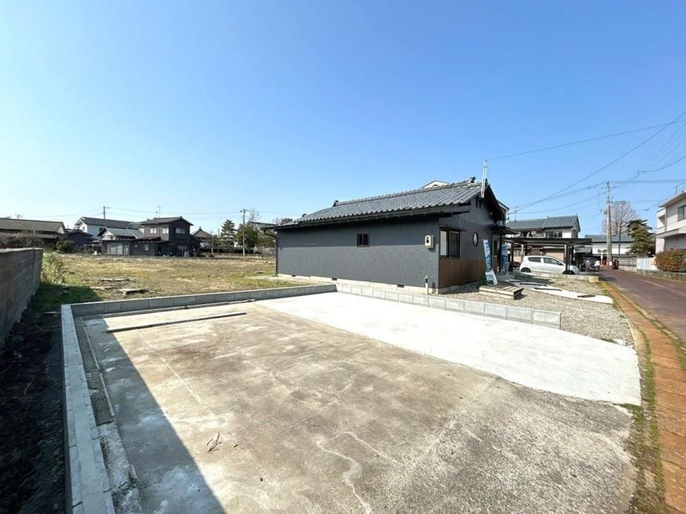 Renovated 3LDK Single-Story Home for Sale in Agano City - Thumbnail 2
