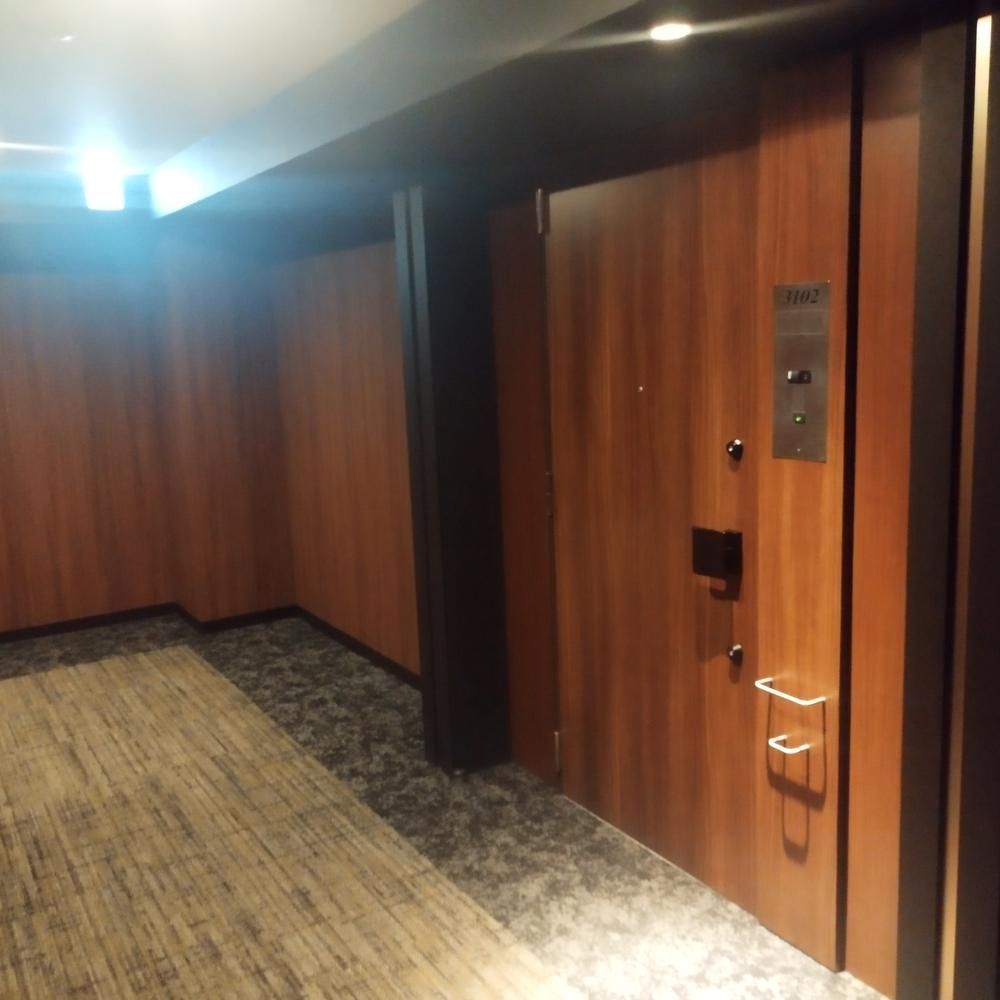 City Tower Shinjuku 3LDK Apartment for Sale in Nishi-Shinjuku, Tokyo - Thumbnail 3