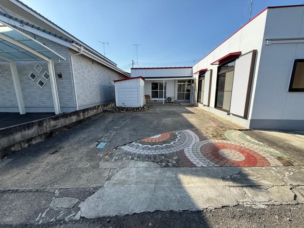 Renovated 4LDK House for Sale in Tochigi City - Thumbnail 2