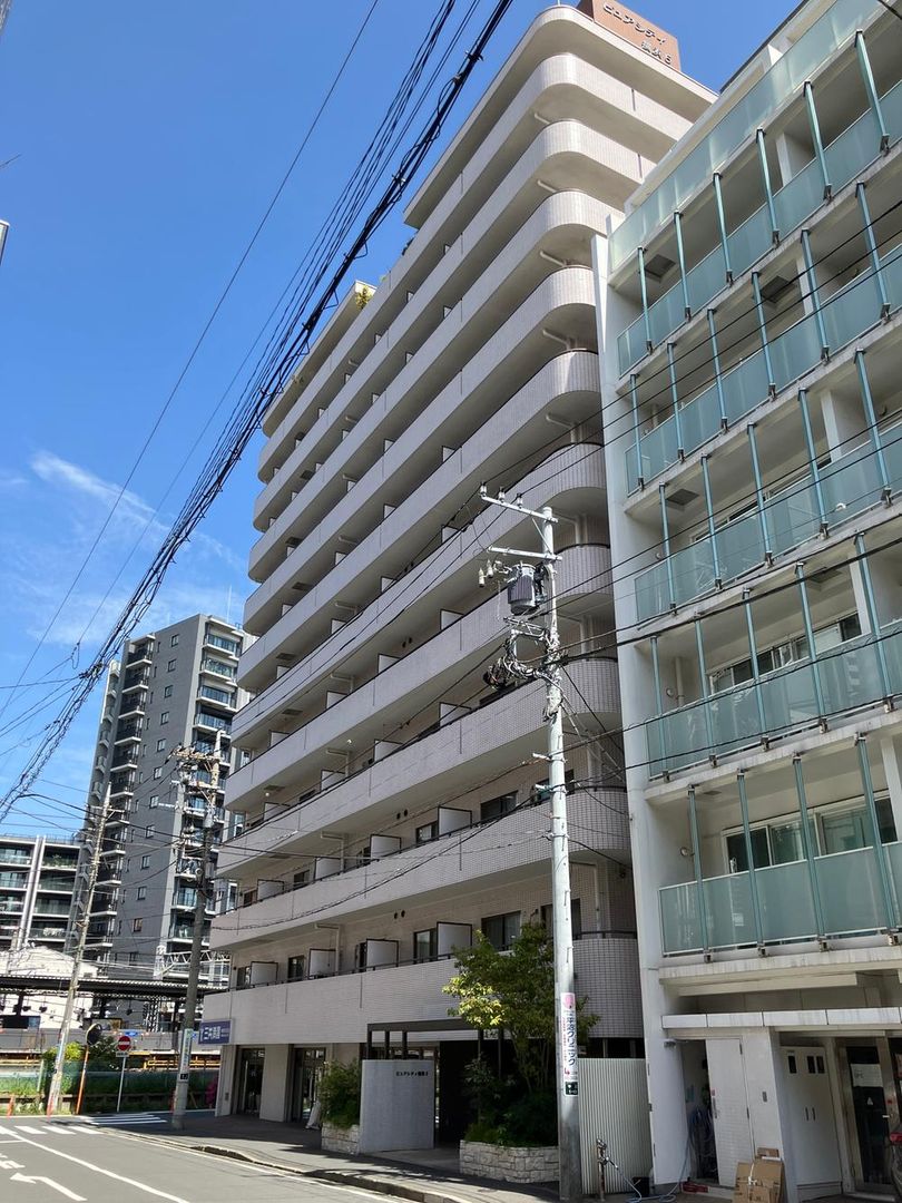 1DK Apartment for Sale in Yokohama Nishi Ward Near Hiranumabashi Station - Thumbnail 2