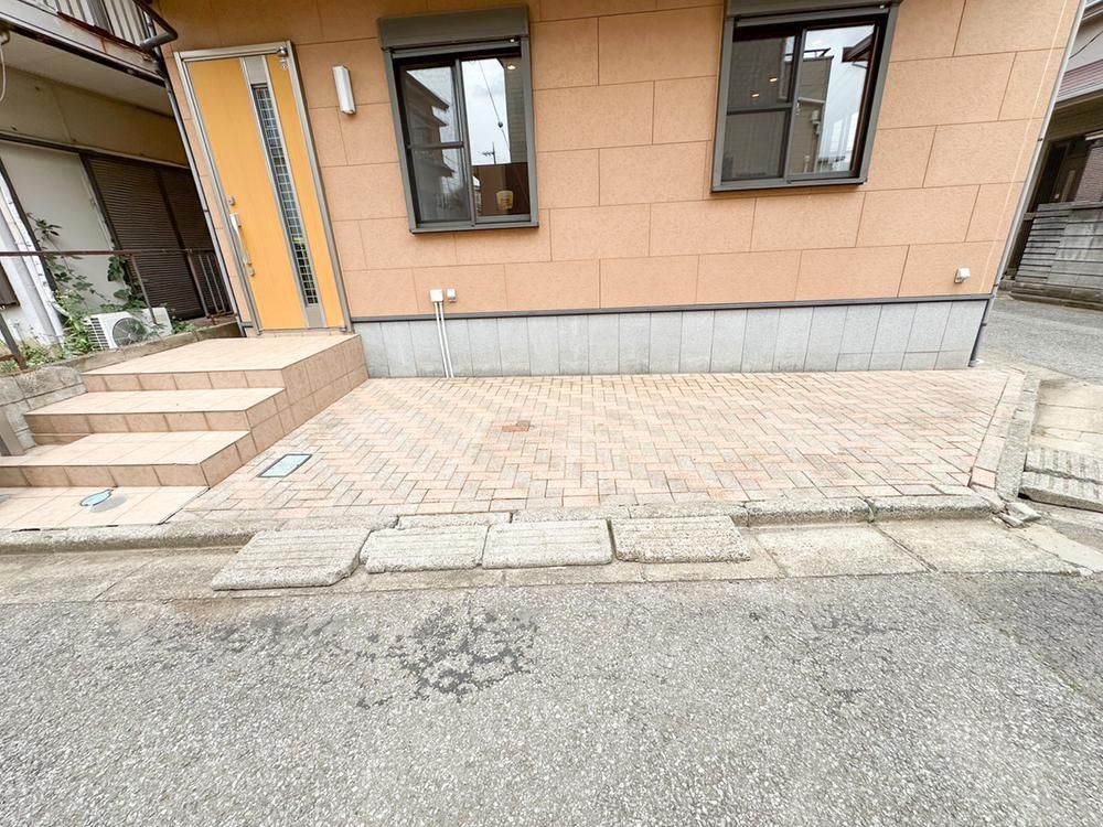 3LDK Corner House for Sale in Wako City, Saitama - Thumbnail 3