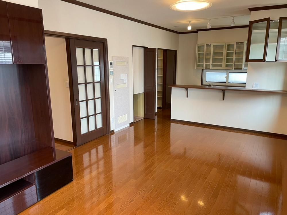 3LDK House for Sale in Hirosaki, Aomori - 132.96 sqm - Thumbnail 3