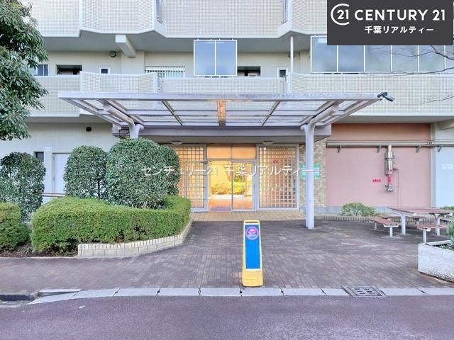 Renovated 2LDK Apartment in Ichikawa, Chiba - 60.76m2 - Thumbnail 2