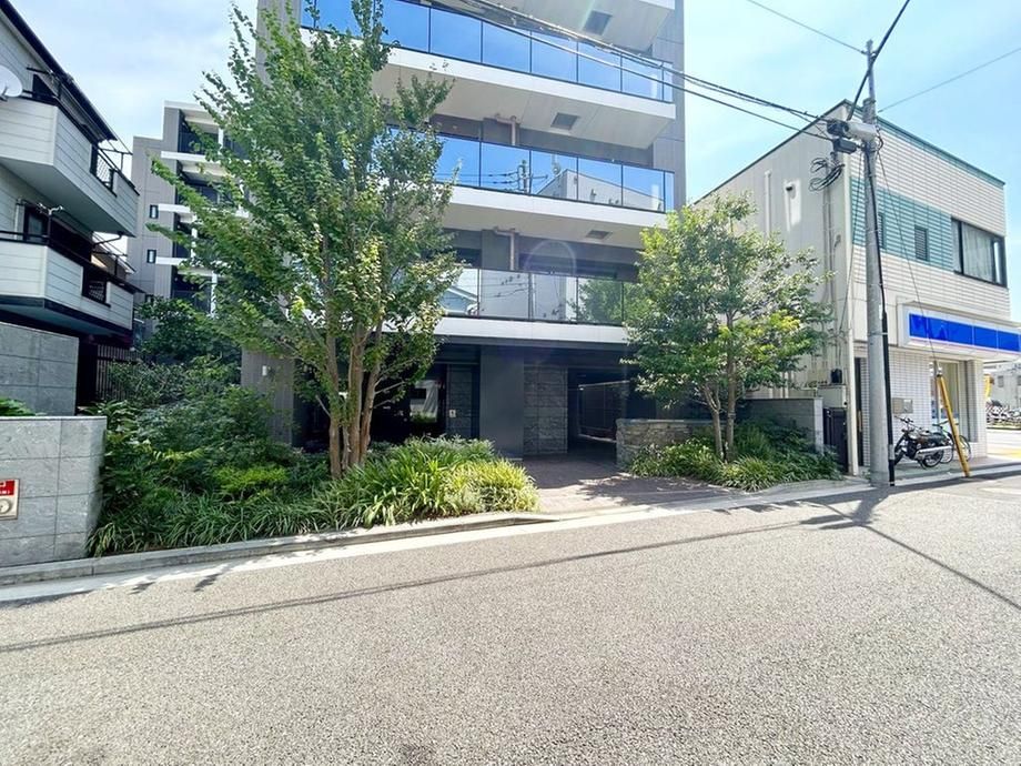 2LDK Apartment for Sale in Nishi-ku, Yokohama - Thumbnail 4
