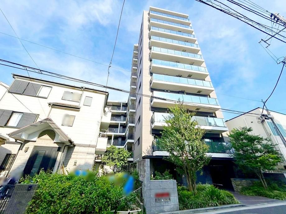 2LDK Apartment for Sale in Nishi-ku, Yokohama - Thumbnail 2