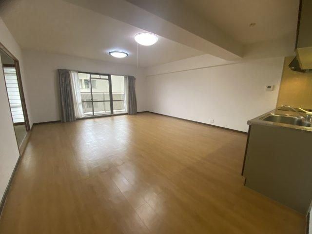 4LDK Apartment for Sale in Minami-ku, Kumamoto City - Thumbnail 2