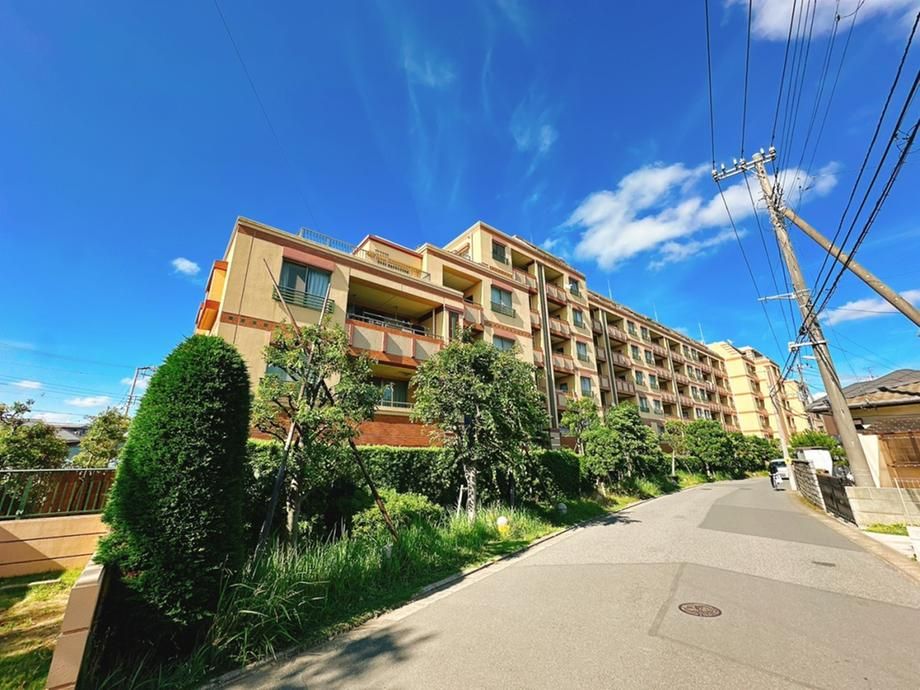 4LDK 87m2 Apartment for Sale in Funabashi, Chiba - Thumbnail 2