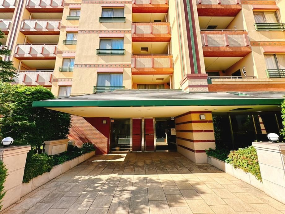 4LDK 87m2 Apartment for Sale in Funabashi, Chiba - Thumbnail 3