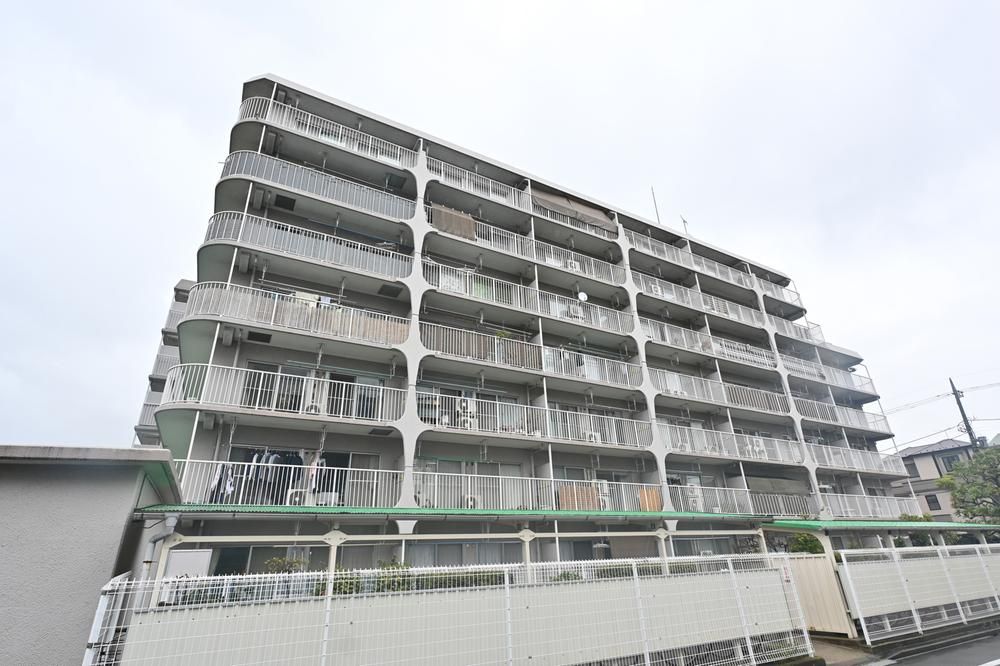 Renovated 2LDK Apartment in Kawasaki, Kanagawa – 24,990,000 Yen - Thumbnail 2