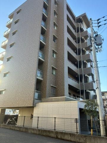 2LDK Apartment for Sale in Kochi City - 66.89m² Near Chiyoricho Station - Thumbnail 3