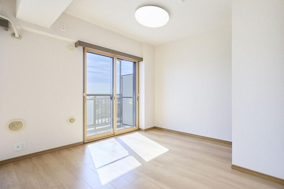 2LDK Apartment for Sale in Funabashi, Chiba - 55.08 sqm - Thumbnail 4