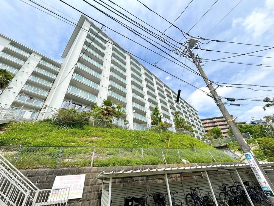 3LDK Apartment for Sale in Nishi Ward, Yokohama, Kanagawa - Thumbnail 2