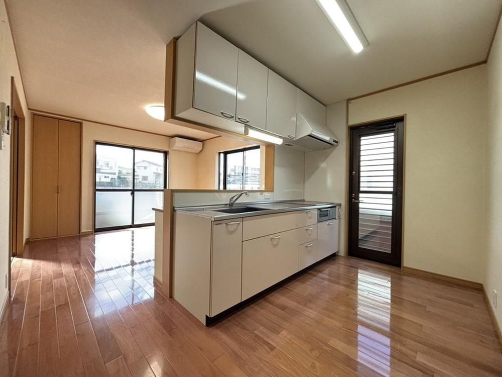 4LDK+S Detached House for Sale in Kumamoto's Kita Ward - Thumbnail 3