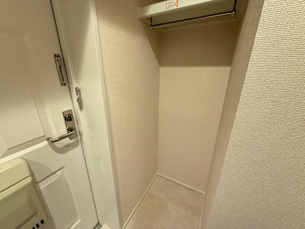 Renovated 1R+S Apartment for Sale in Shiroishi, Sapporo - Thumbnail 4
