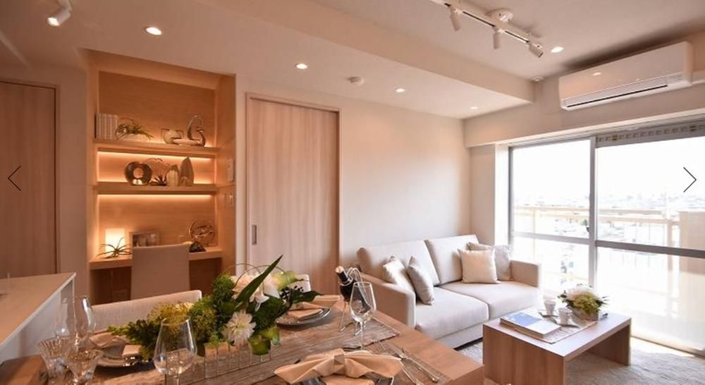 2LDK Apartment for Sale in Aobadai, Meguro-ku, Tokyo - Thumbnail 2