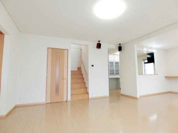 4LDK House for Sale in Asahikawa, Hokkaido - 120m2 - Thumbnail 3