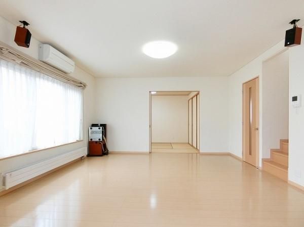 4LDK House for Sale in Asahikawa, Hokkaido - 120m2 - Thumbnail 2