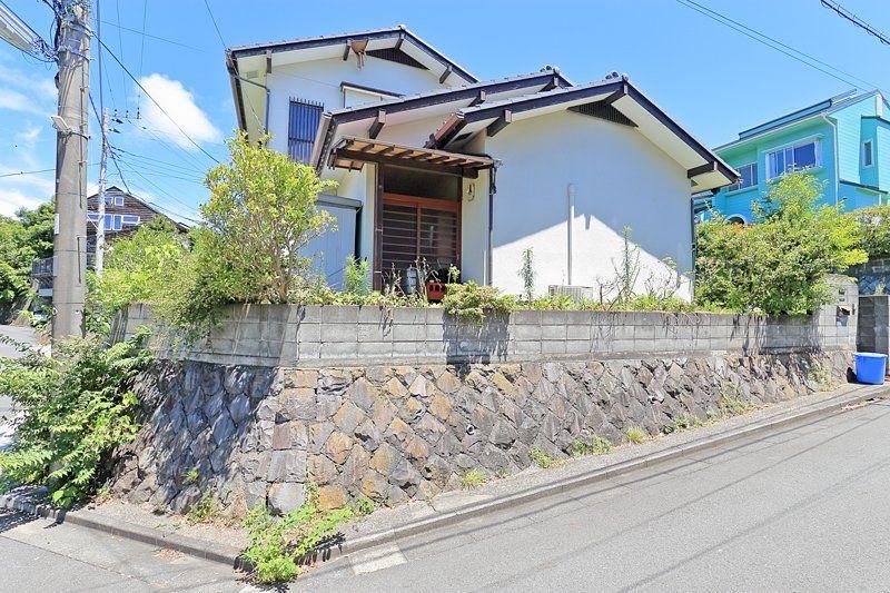 Land for Sale in Hayama, Kanagawa - 290.19m² Corner Plot - Thumbnail 2