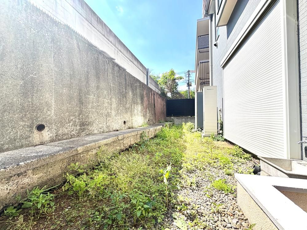 2LDK RC House in Toshima, Tokyo with Parking - Thumbnail 2