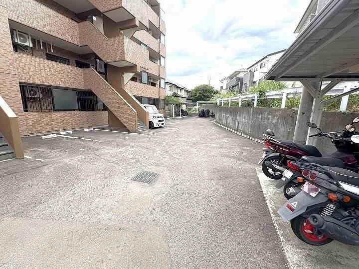 3LDK Apartment for Sale in Aoba-ku, Sendai - Thumbnail 3