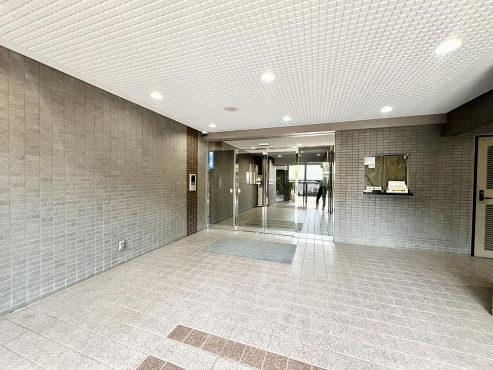 Renovated 3LDK Apartment in Kawasaki, Kanagawa - Thumbnail 2