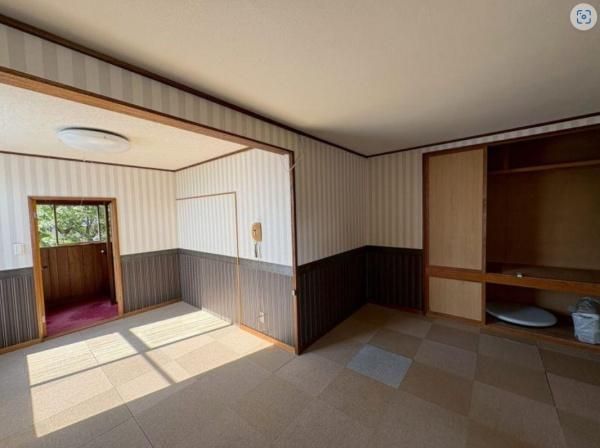 3LDK Resale House in Asahikawa, Hokkaido for 3.2 Million Yen - Thumbnail 2