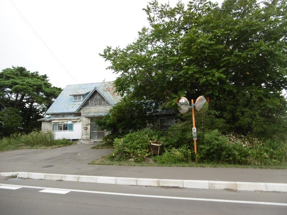 Large 1,808m2 Land for Sale in Hokuto City, Hokkaido - Thumbnail 3