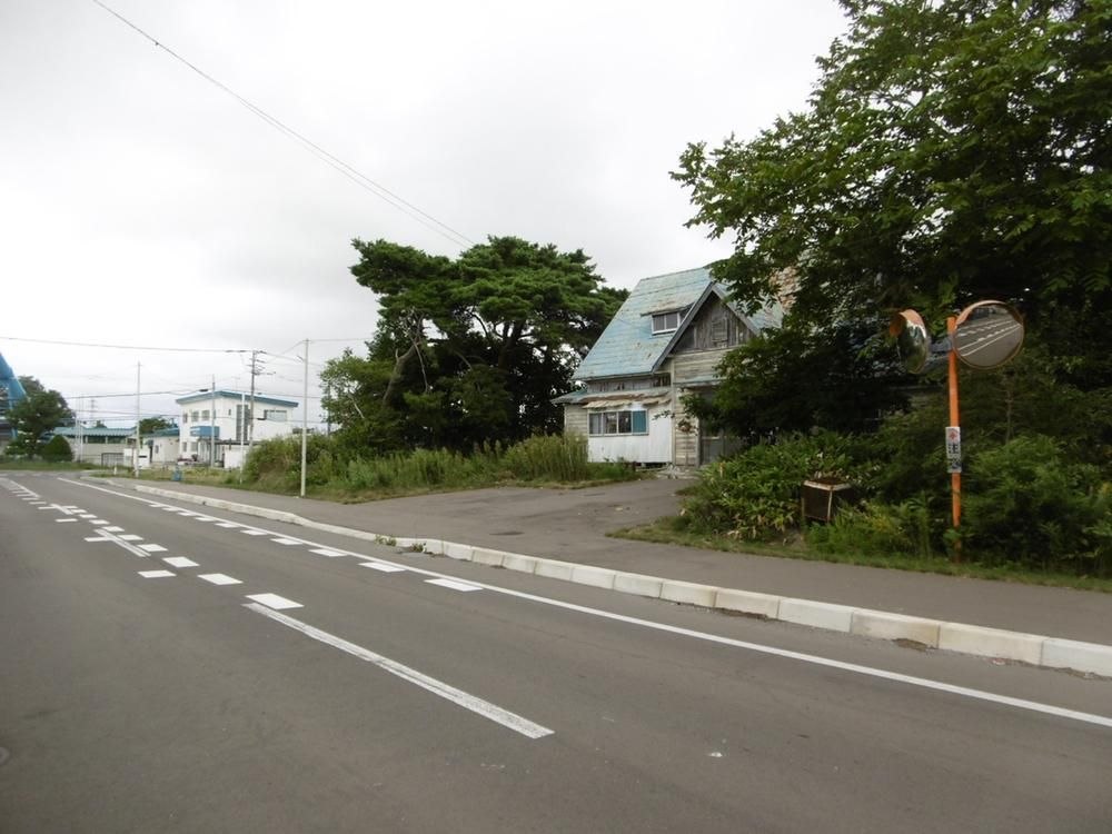 Large 1,808m2 Land for Sale in Hokuto City, Hokkaido - Thumbnail 2