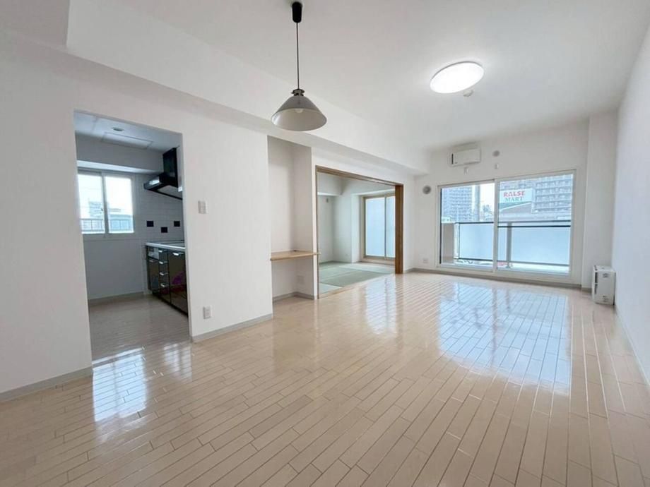4LDK Apartment for Sale in Chuo-ku, Sapporo - 90.18m2 - Thumbnail 3