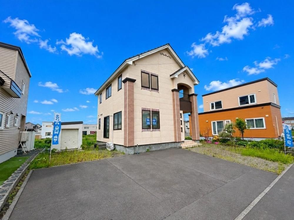 Detached House for Sale in Tōbetsu, Hokkaido - 109.3m2 - Thumbnail 3
