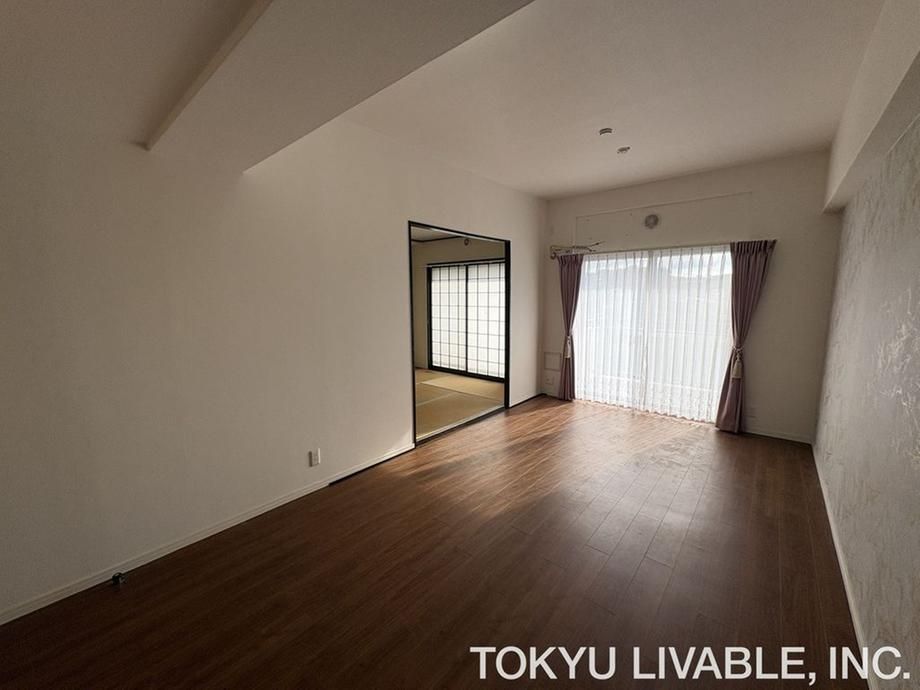 3LDK Apartment for Sale in Ebina, Kanagawa | Kashiwadai Clarite - Thumbnail 2