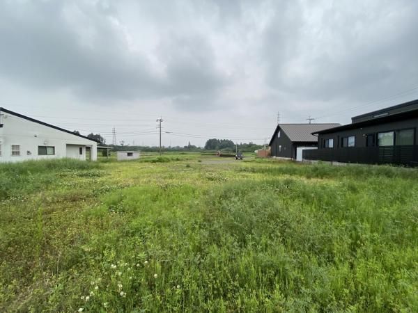 Land for sale in Minami Yokocho-cho, Miyakonojo City, Miyazaki - 1120m² - Thumbnail 2