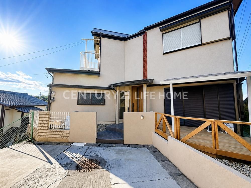 4LDK Renovated House for Sale in Asao Ward, Kawasaki - Thumbnail 2
