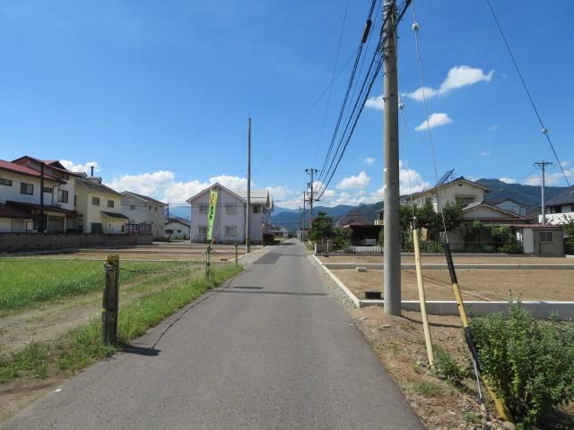 Land for Sale in Nakajo, Ueda City, Nagano - 227-244 m² Plots - Thumbnail 2