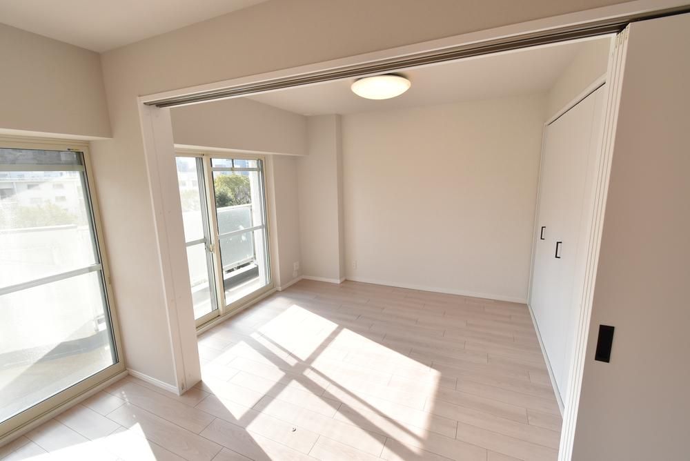 Renovated 3LDK Apartment in Kita Ward, Osaka City - Thumbnail 4