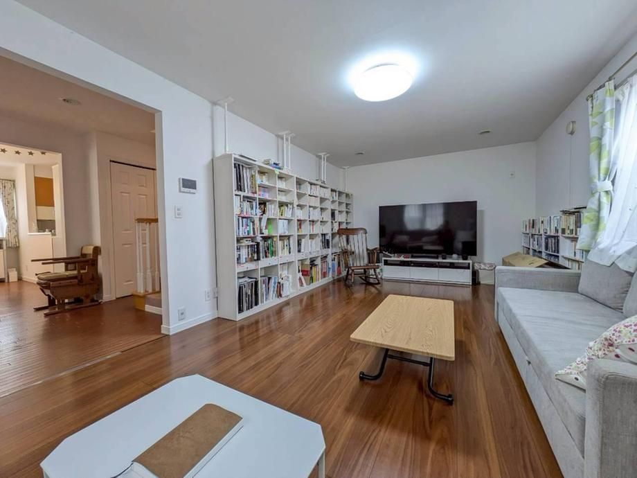Renovated 2LDK House with Solar Panels in Obihiro - Thumbnail 2