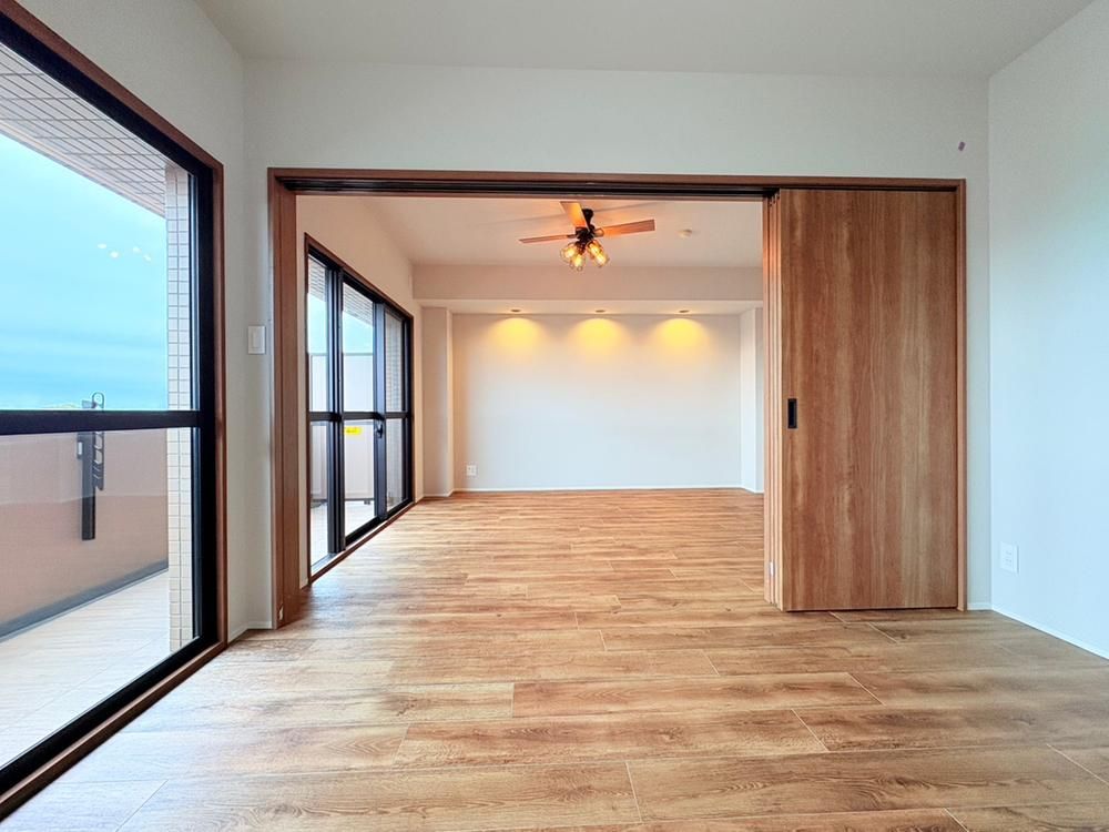 3LDK Top-Floor Apartment in Chigasaki with Mount Fuji Views - Thumbnail 3