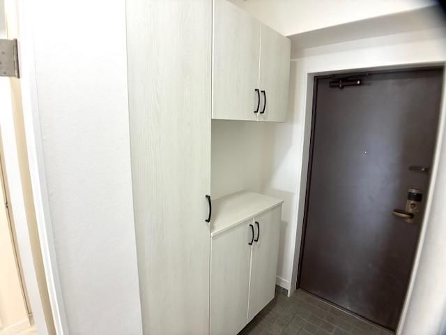 Renovated 1LDK Apartment in Central Miyazaki City - Thumbnail 3