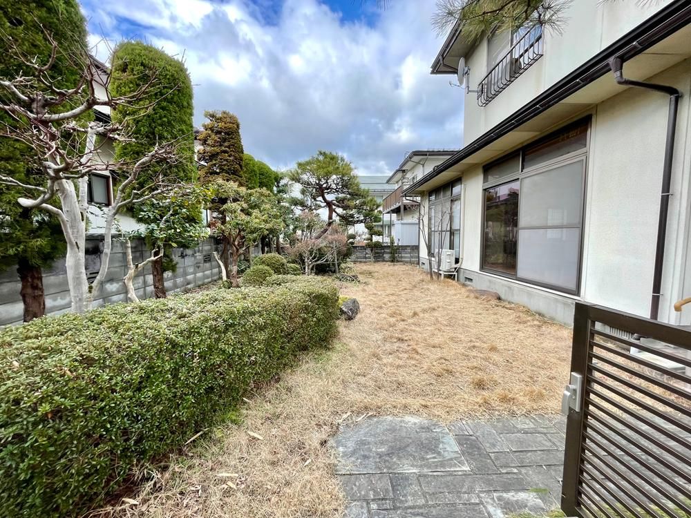 5K Detached House on 232m² Corner Lot in Yamagata City - Thumbnail 3