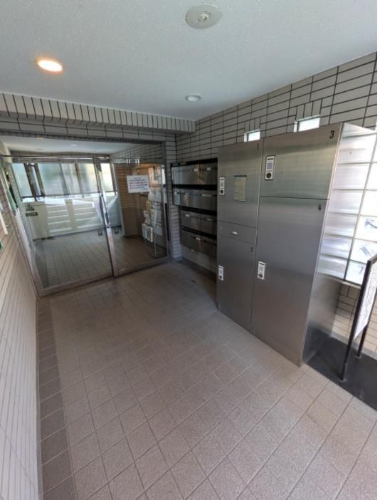 City O Yokohama 2K Apartment for Sale in Kanagawa Ward - Thumbnail 4