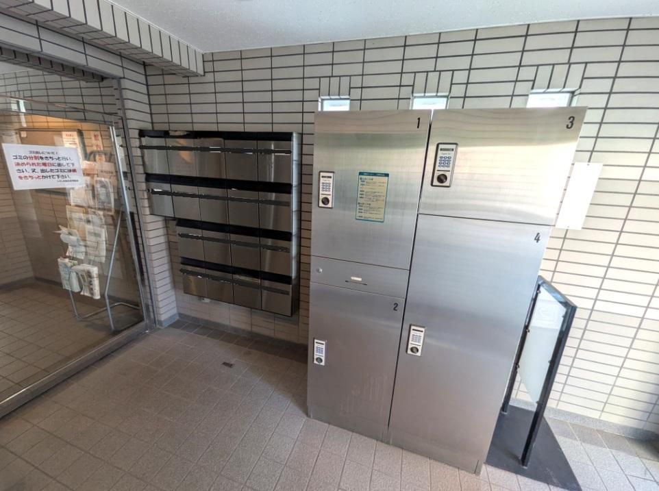 City O Yokohama 2K Apartment for Sale in Kanagawa Ward - Thumbnail 2